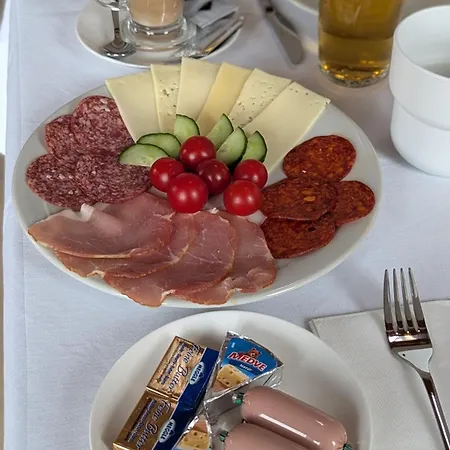 Zankapu -hotel For You- Adult & Bike Friendly 3-room With Local Wine, Terrace & Kali-medence Experience 汽车旅馆 *