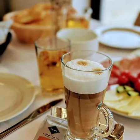 Zankapu -hotel For You- Adult & Bike Friendly 3-room With Local Wine, Terrace & Kali-medence Experience